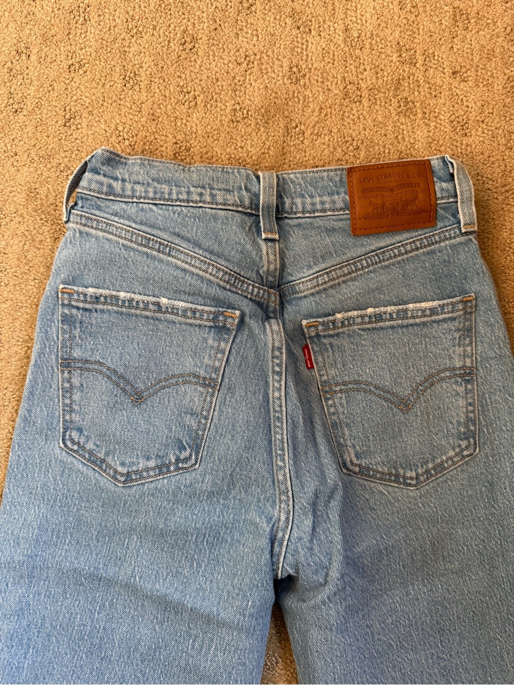 Levi’s 70s High Rise Flare - Picture 4 of 5